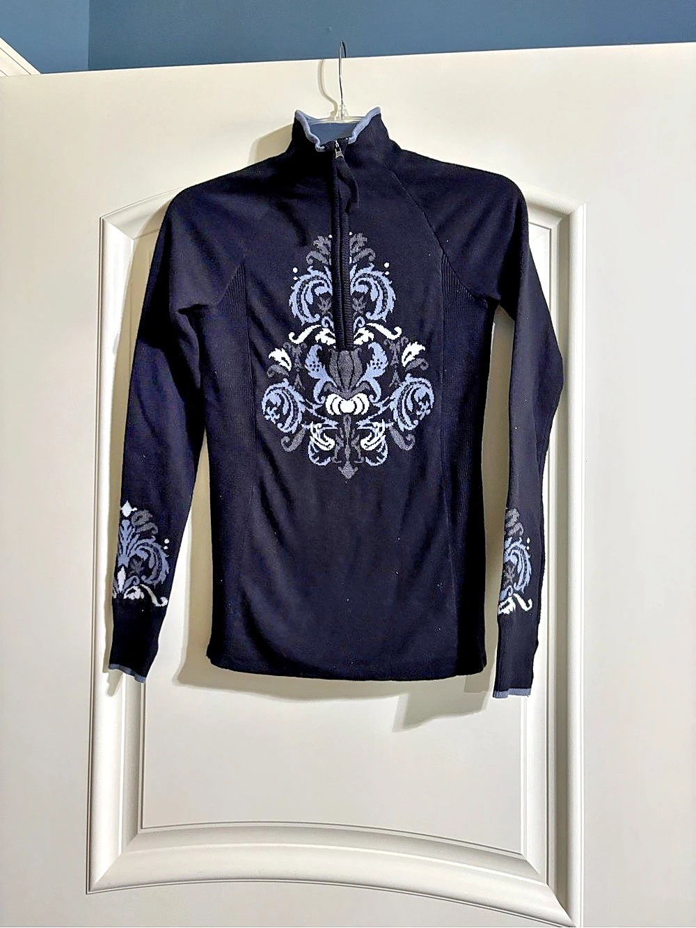Athleta Black & Gray Quarter-Zip XXS